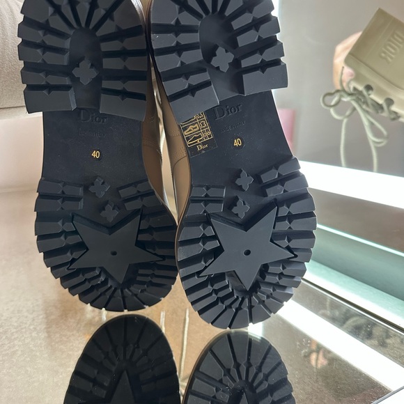 Dior Cream Combat Boots - Picture 4 of 9